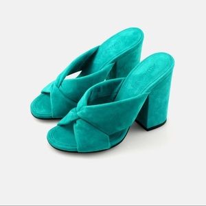 Alumnae Turquoise Suede Slide Heel size 39.5 / 8.5